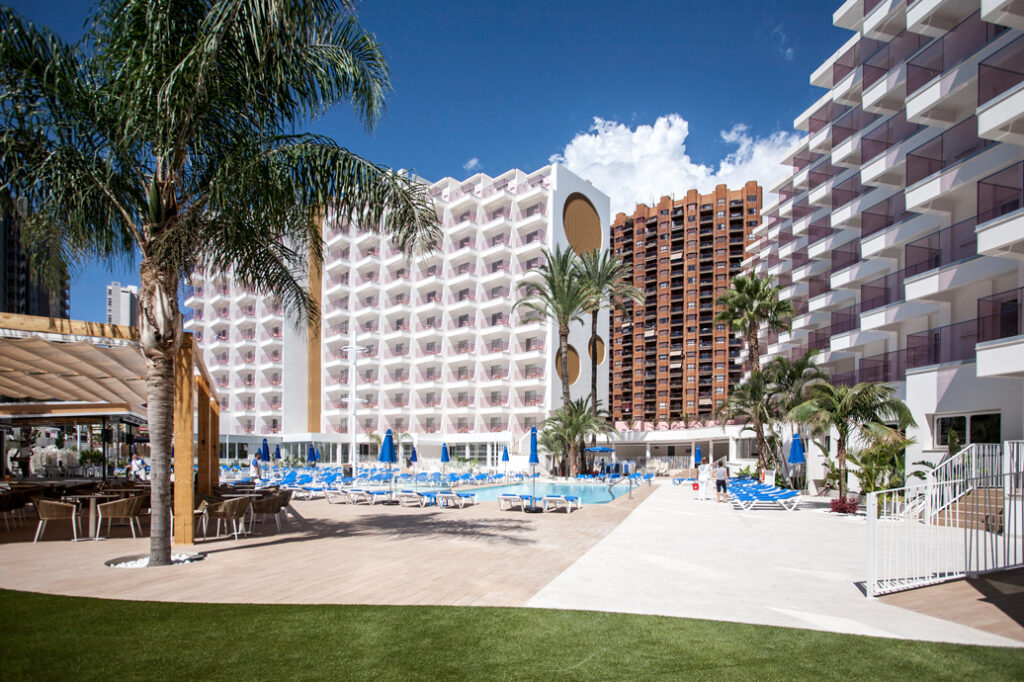 Hotel reformado - Ambassador Playa I & II