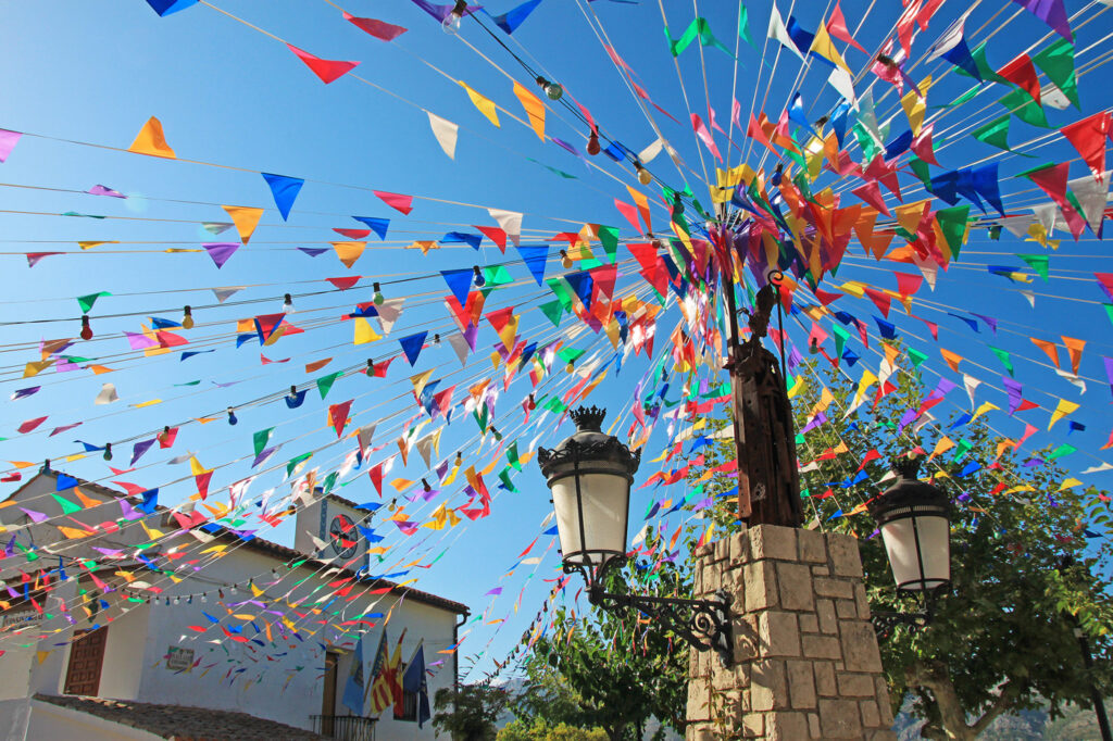 Fiestas locales de Guadalest.